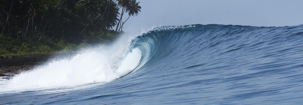 EL SURF EN LAS ISLAS HINAKOS