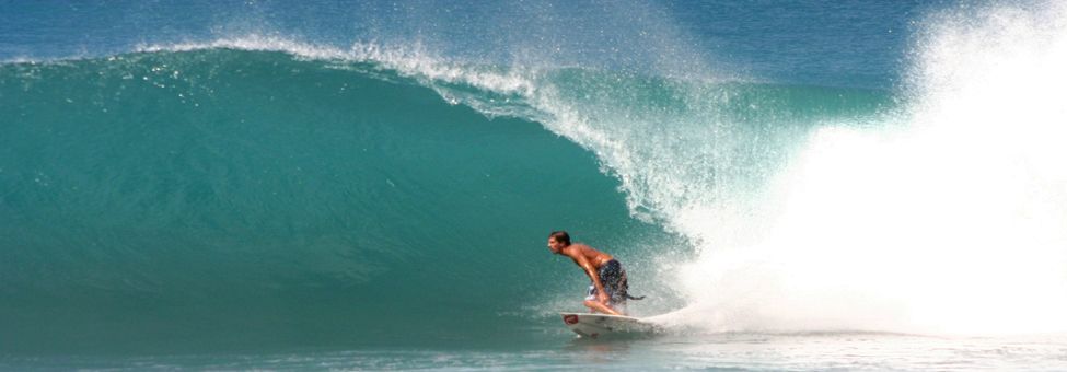 SURF EN GUADELOUPE