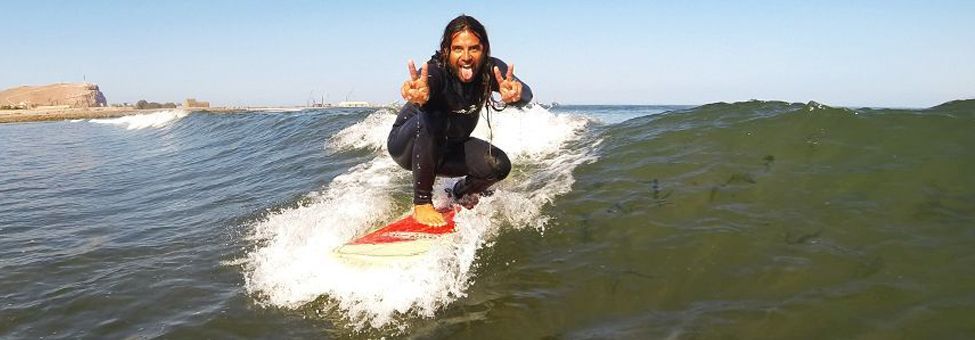 ESCUELA DE SURF EN CHICAMA