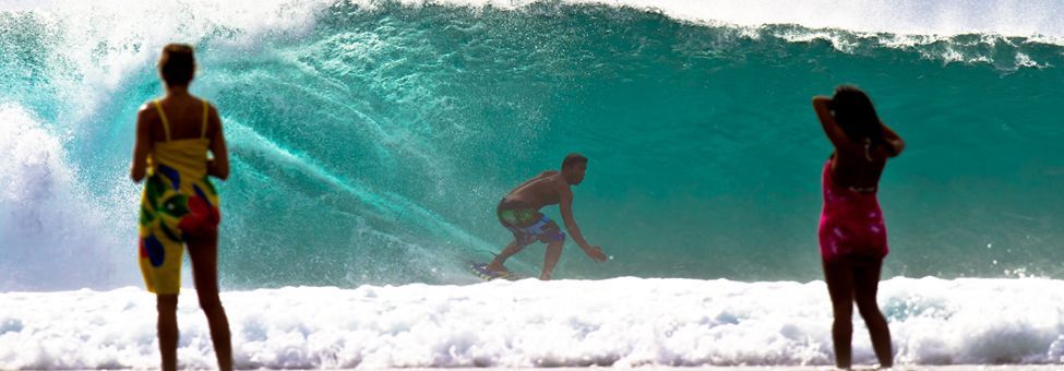 SURFING IN BALI