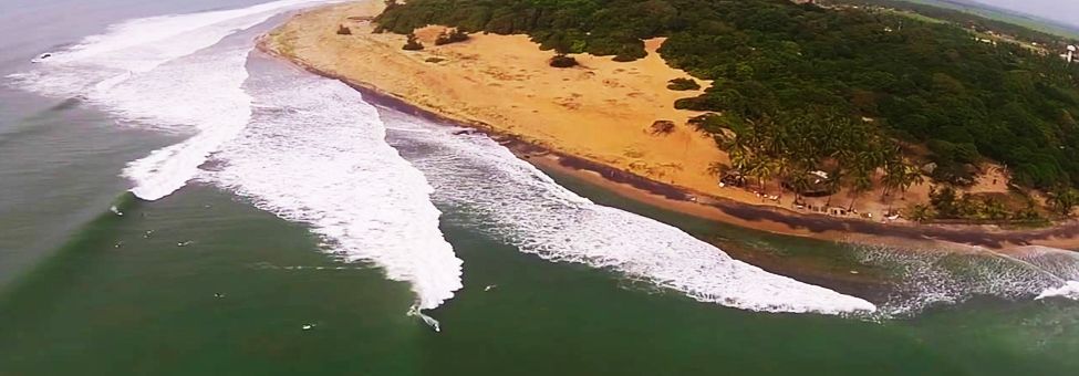 SURF EN LA COSTA ESTE DE SRI LANKA