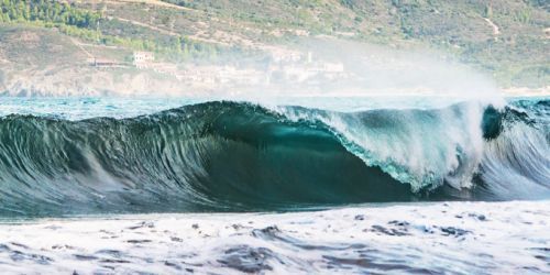 SURFING IN BUGGERRU